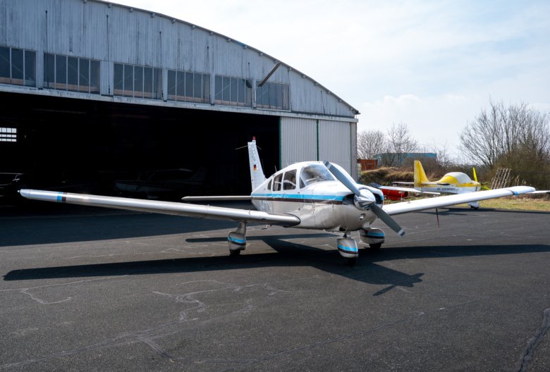 Piper PA28-181 Arrow Aero-Club Herzogenaurach e. V. Flugzeug, Piloten und Flügschüler